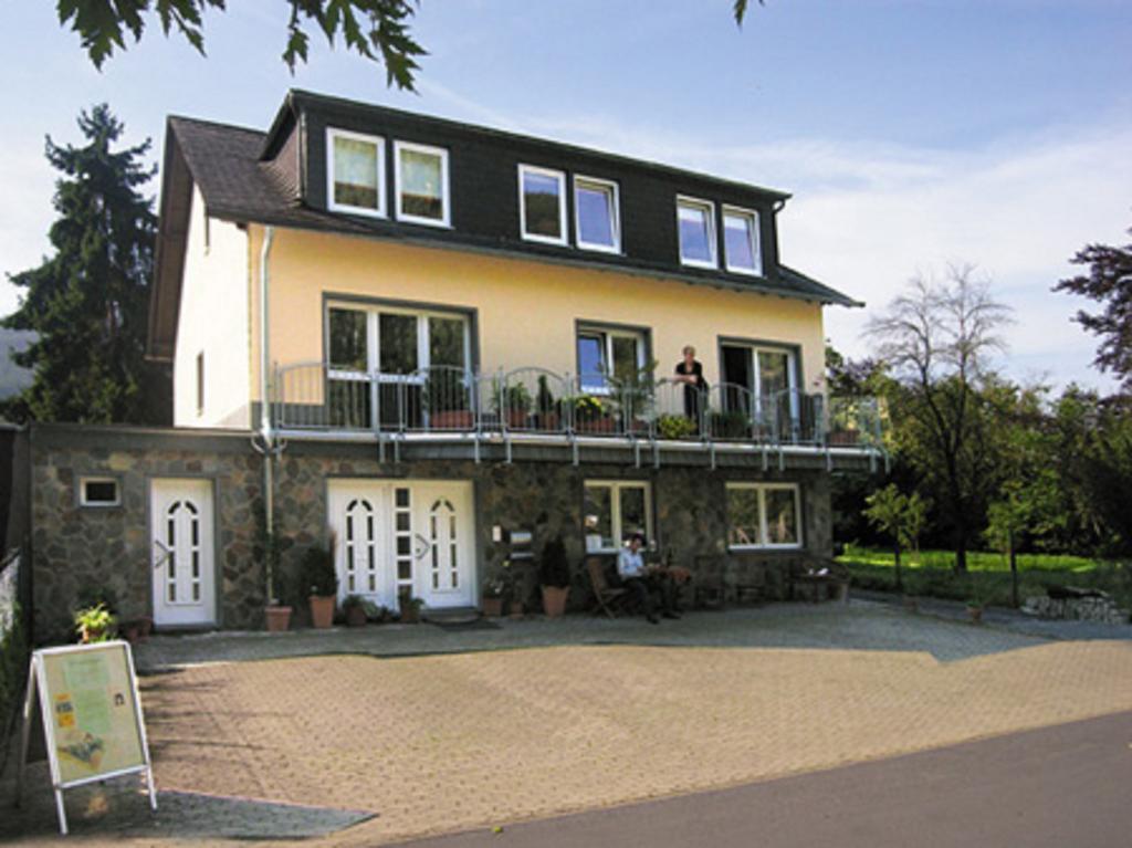 ארנסט Residenz Moselzauber - Ferienwohnungen Mit Pool Landschaft מראה חיצוני תמונה