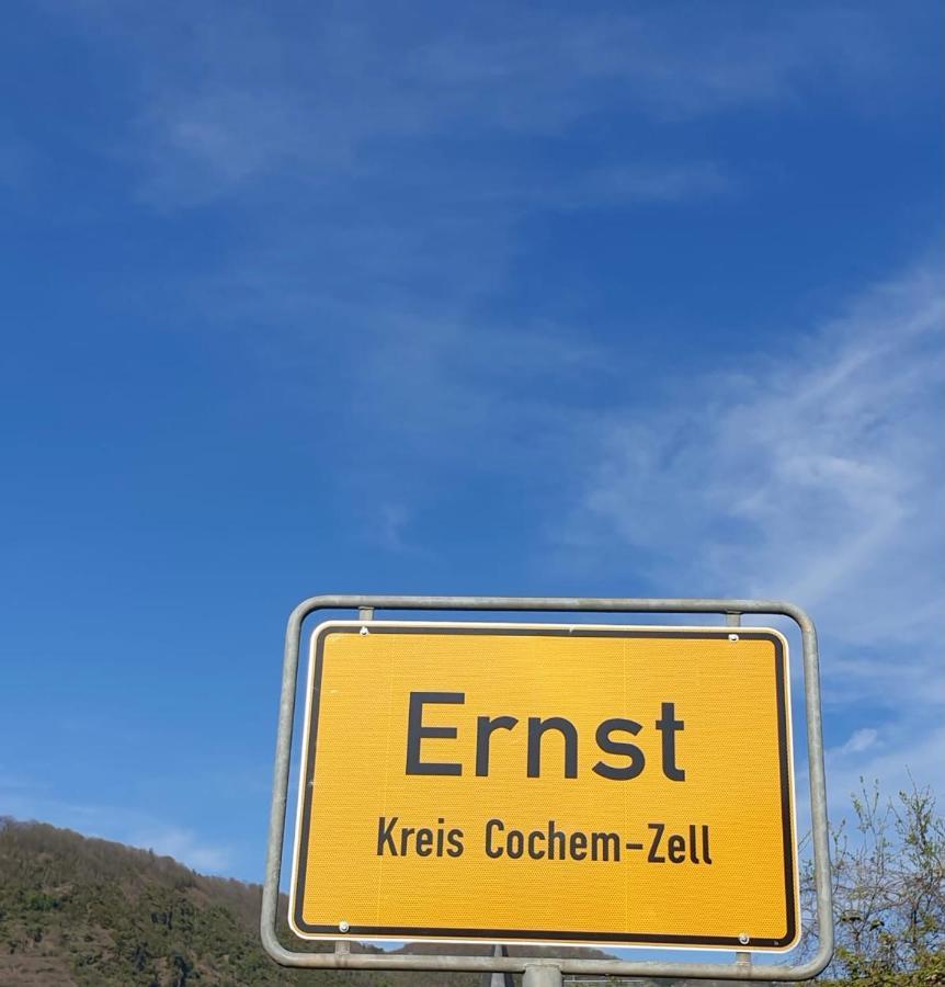 ארנסט Residenz Moselzauber - Ferienwohnungen Mit Pool Landschaft מראה חיצוני תמונה