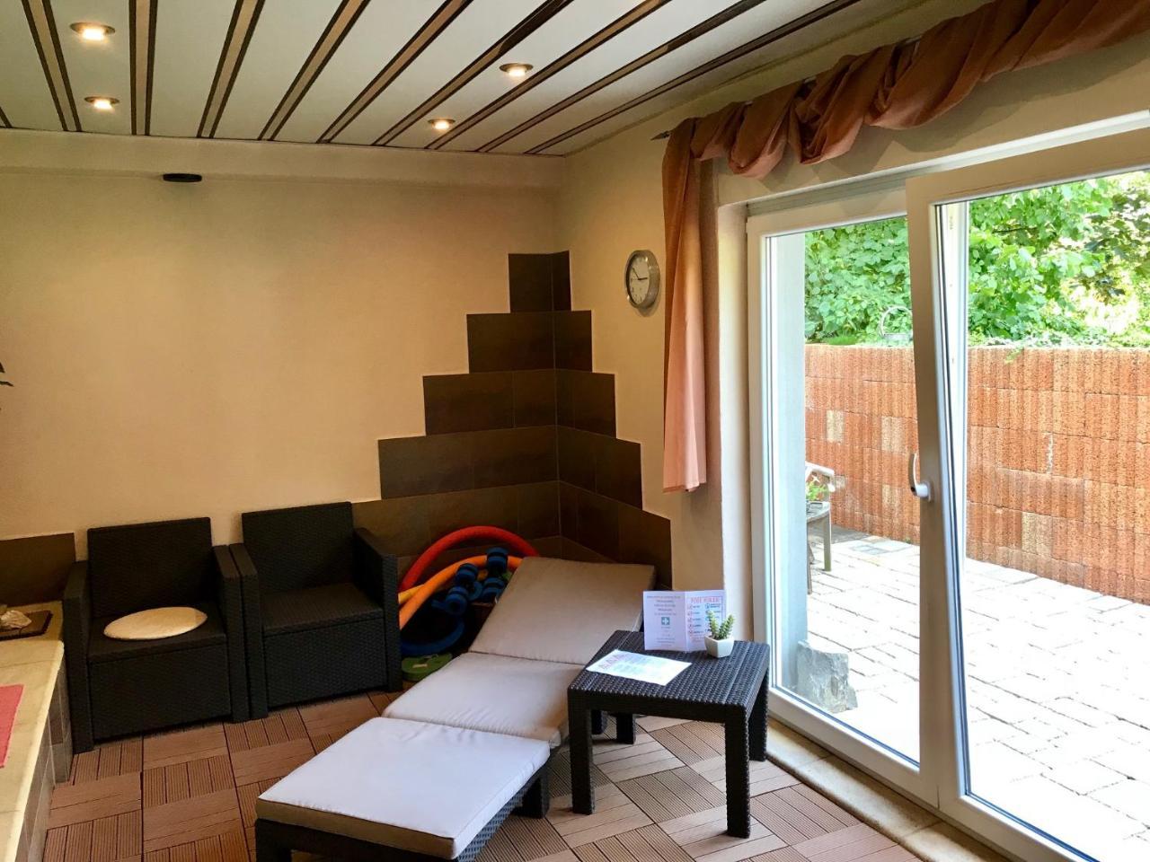 ארנסט Residenz Moselzauber - Ferienwohnungen Mit Pool Landschaft מראה חיצוני תמונה